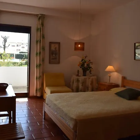 דירה T2 Com Piscina E Wifi A 350 Metros Da