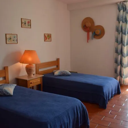 T2 Com Piscina E Wifi A 350 Metros Da